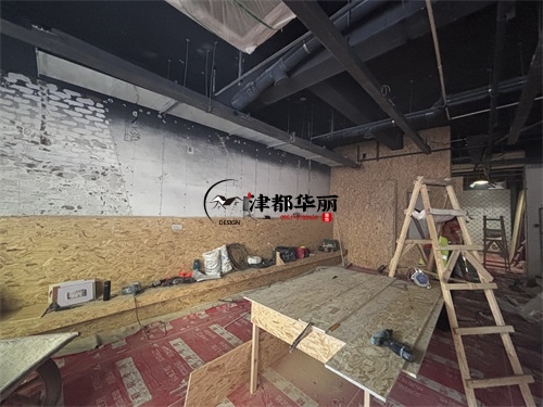 中卫装修公司|中卫志酒清吧装修施工巡检